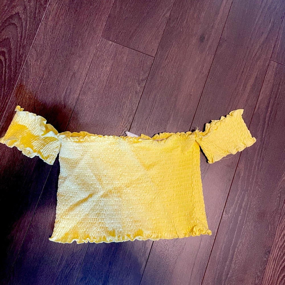 Yellow off shoulder smocked crop top!